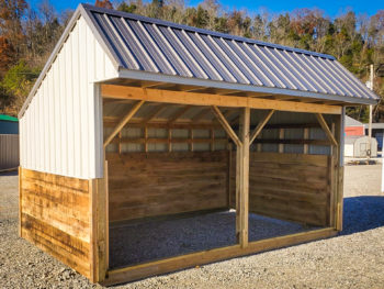 A metal animal shelter for sale in Kentucky for horses