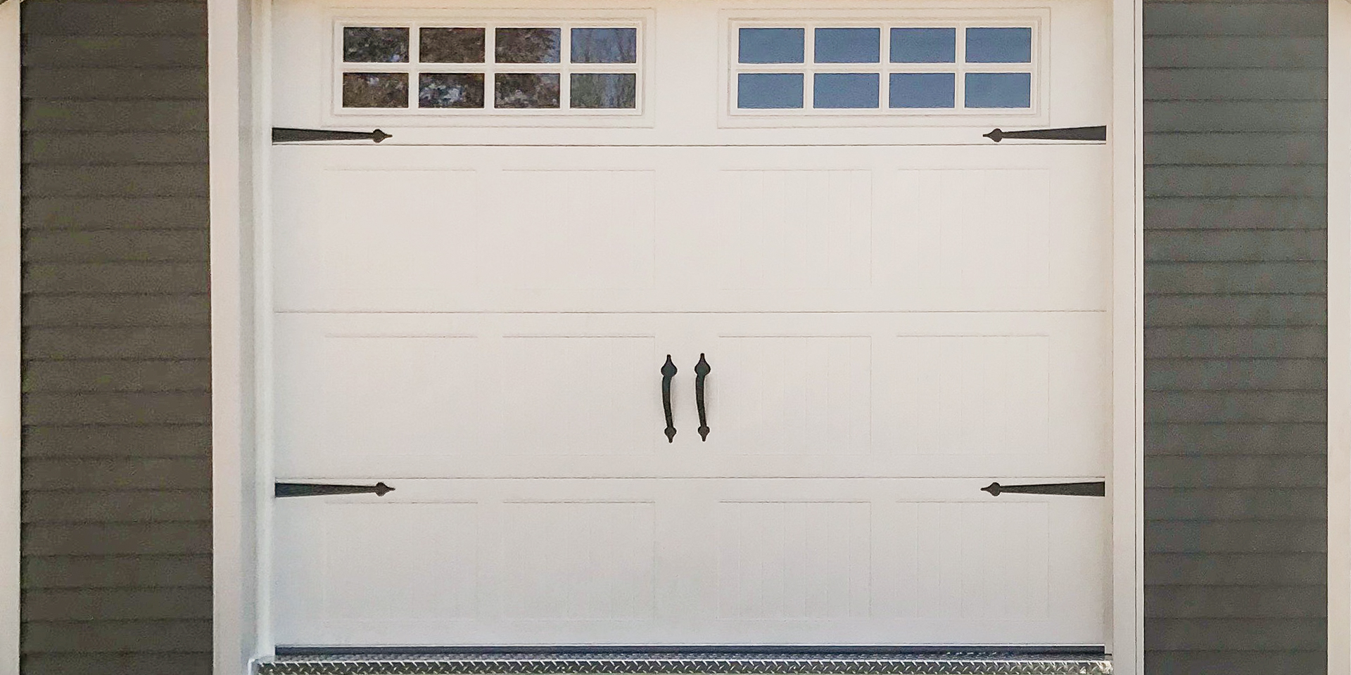 A garage door on a custom shed in Kentucky