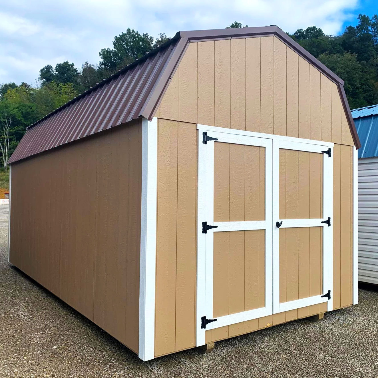 exterior of purple roofed 200 sq ft shed for sale in KY and TN