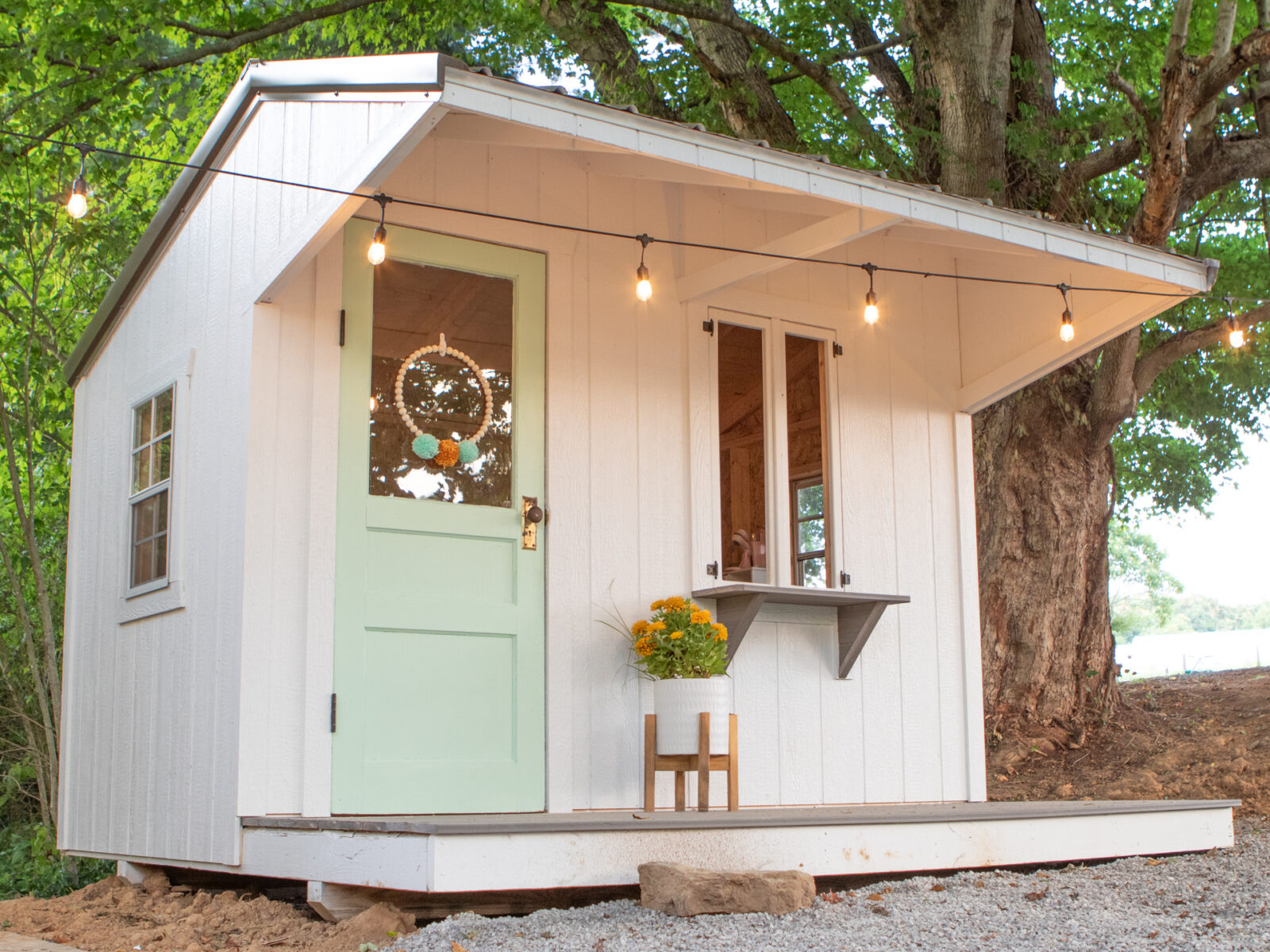 a playhouse available in ky and tn