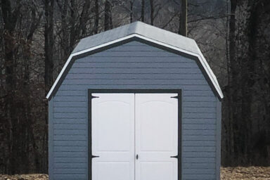 A shed in Kentucky with vinyl siding