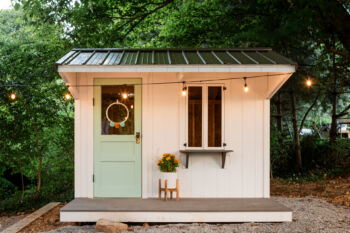 a playhouse available in ky and tn